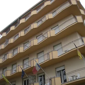 Solidago Hotel